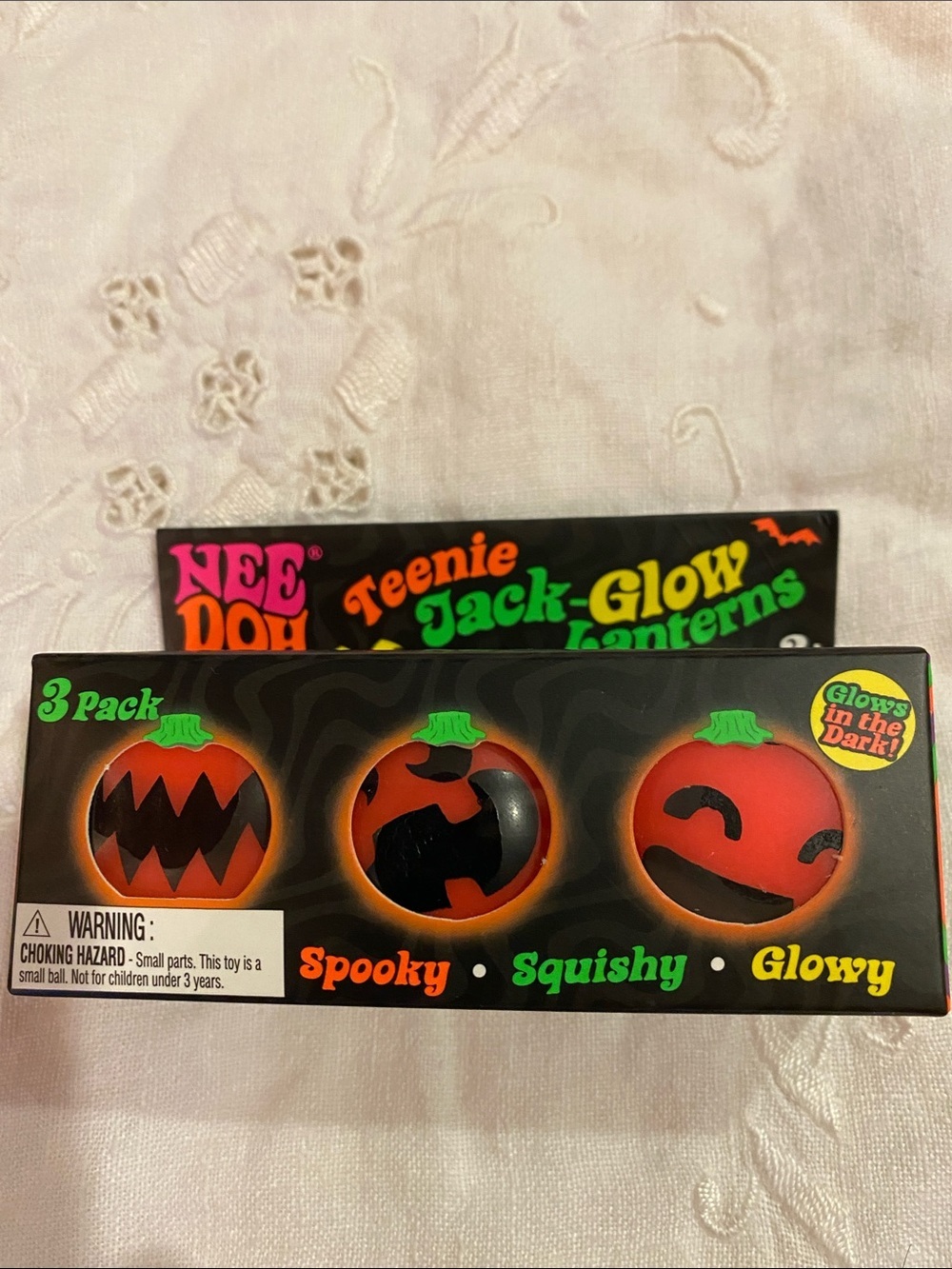 **AUTHENTIC** NeeDoh Teenie Jack-O-Glow Lanterns 3-Pack - Picture 2 of 6